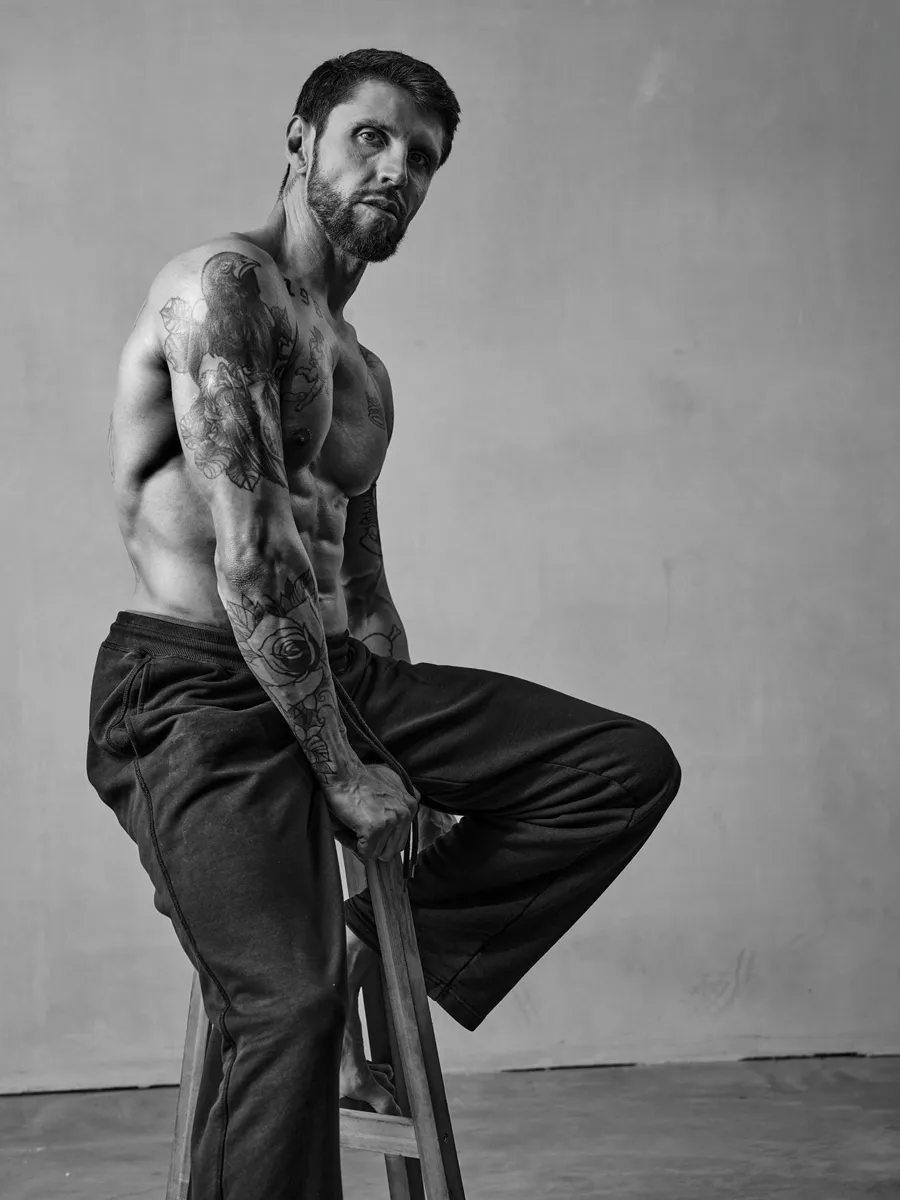 Black and White Fitness Photography: When Monochrome Makes the Muscles Pop
